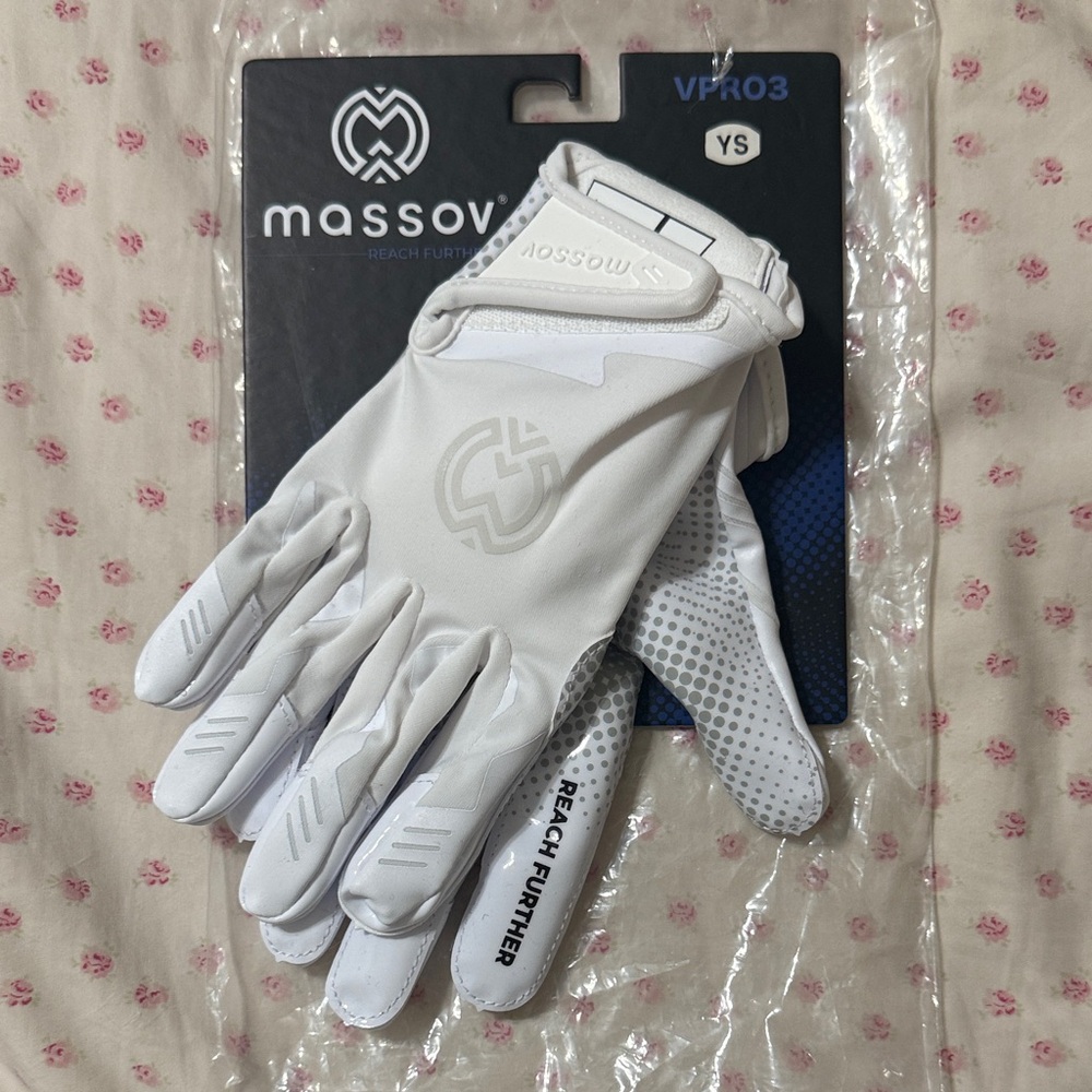 White Men's Gloves